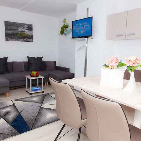 T&K Apartments Near Messe Fair Trade Duesseldorf Und Airport 3A Duisburg Exteriör bild